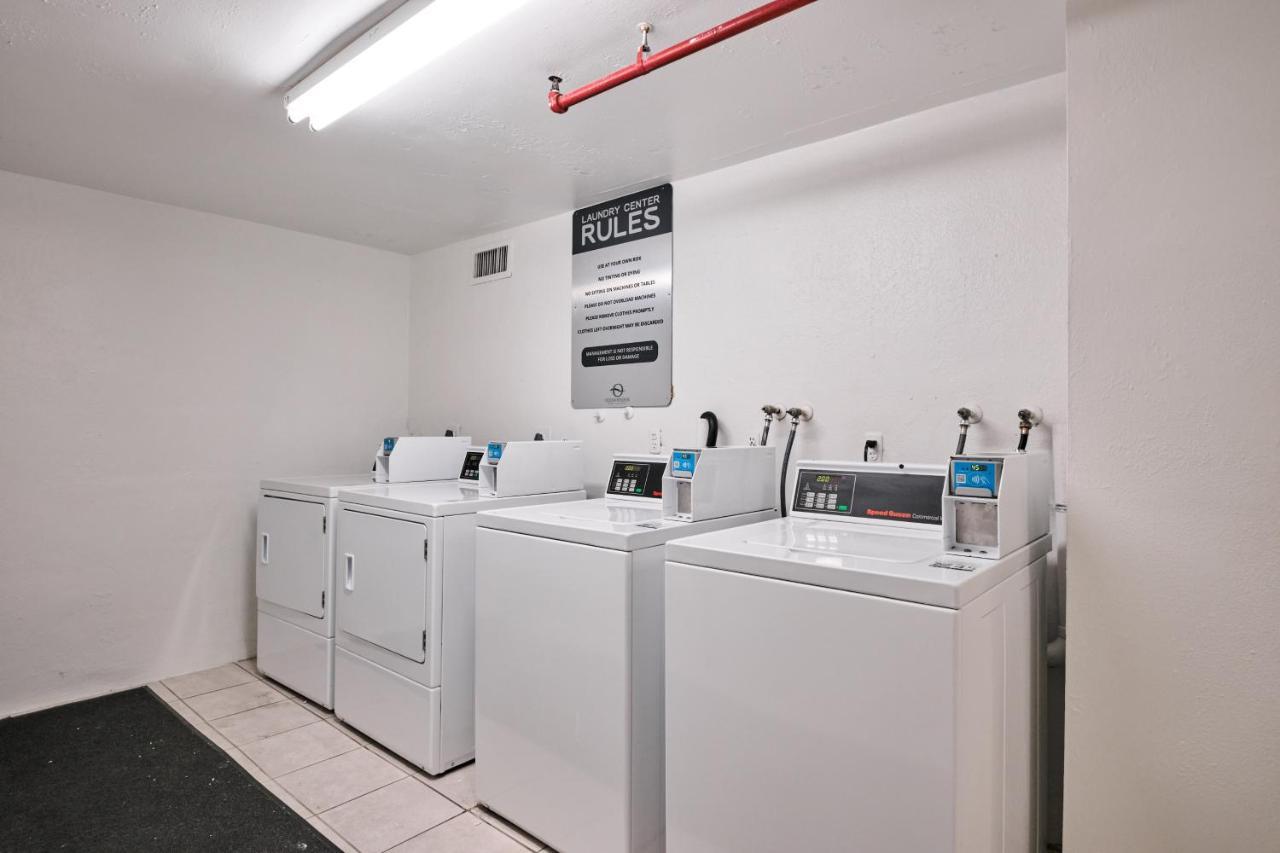 Miami Beach Collins Ave Apartments Free Parking Санні-Айлс-Біч Екстер'єр фото