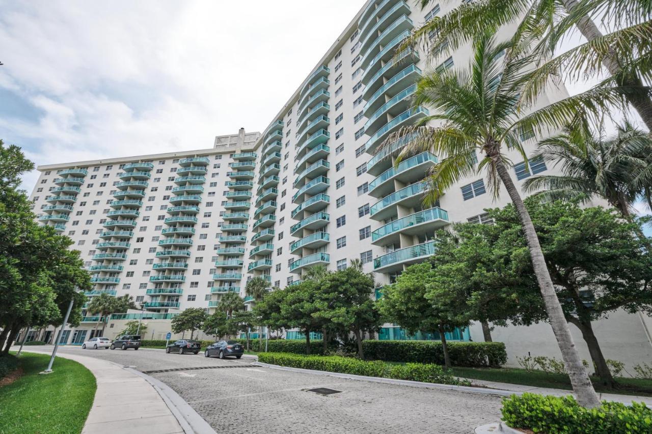Miami Beach Collins Ave Apartments Free Parking Санні-Айлс-Біч Екстер'єр фото