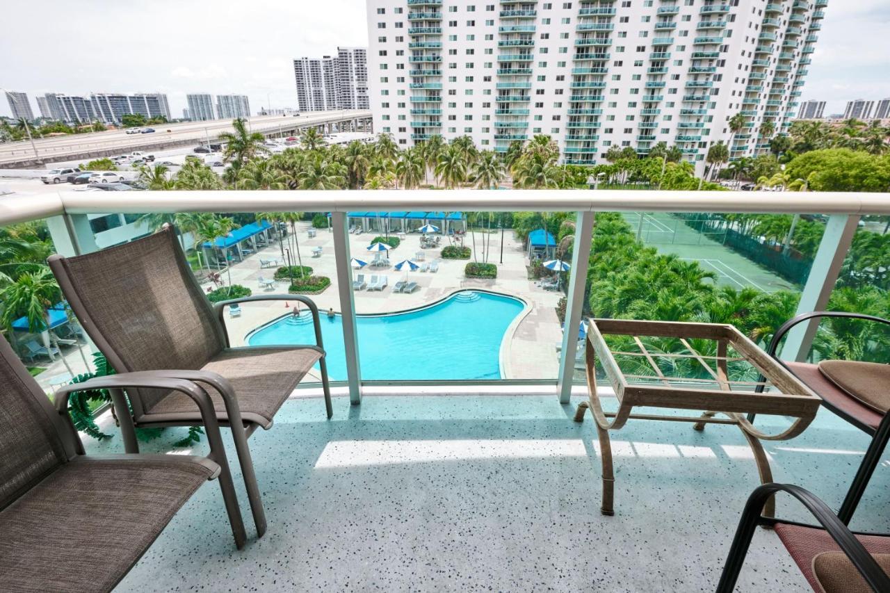 Miami Beach Collins Ave Apartments Free Parking Санні-Айлс-Біч Екстер'єр фото
