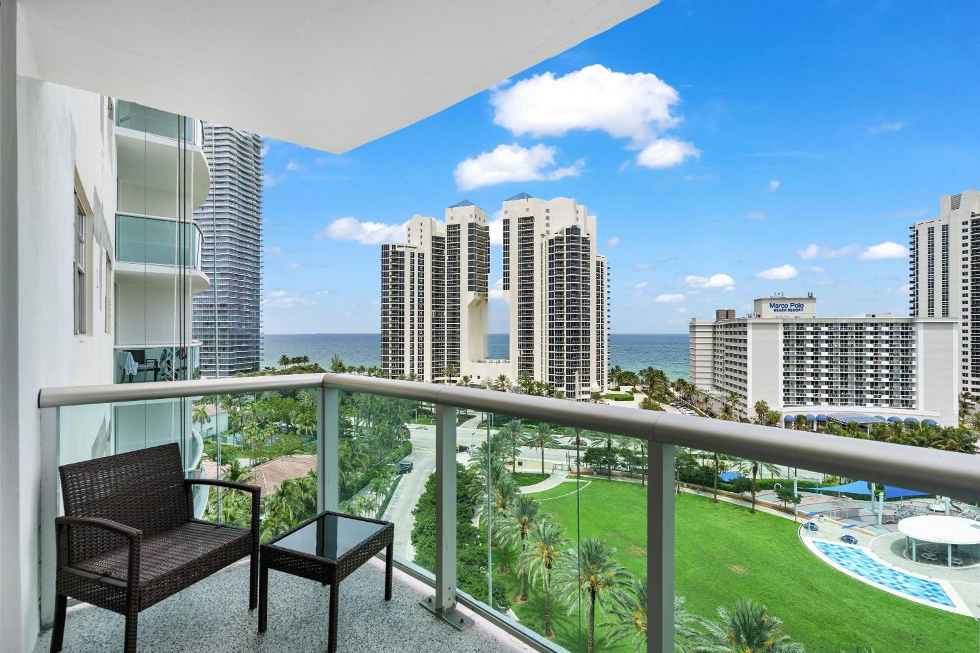 Miami Beach Collins Ave Apartments Free Parking Санні-Айлс-Біч Екстер'єр фото